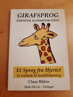 Bülow, Claus: Girafsprog - (BRUGT - VELHOLDT)